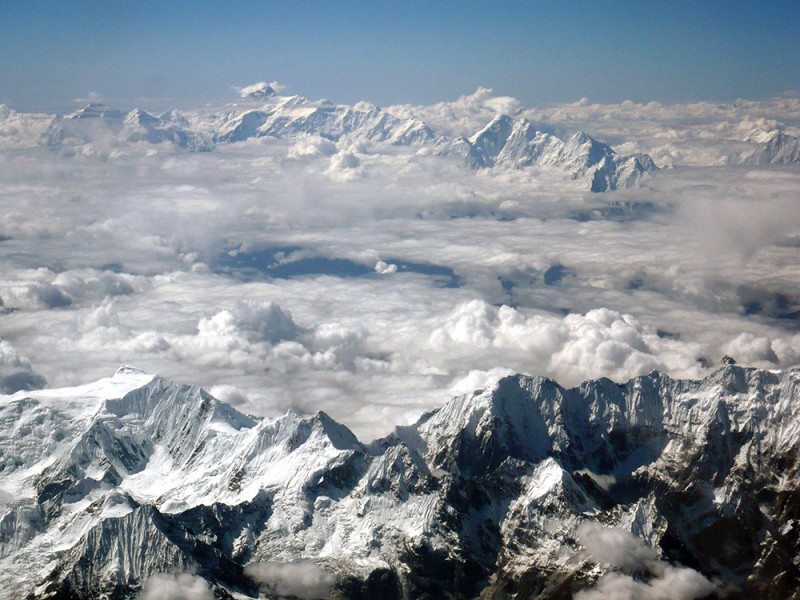 2009年11月　No.178　眼下に広がるヒマラヤ山脈（2009年9月26日）