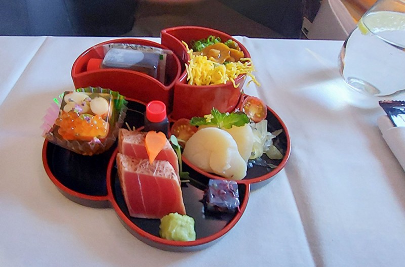 5-23 機内食