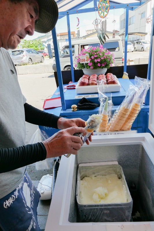 図13 あまりに暑かったのでアイスを…